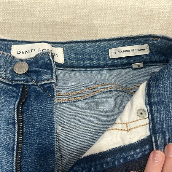 Denim Forum Lola High Rise Skinny - Picture 2 of 5